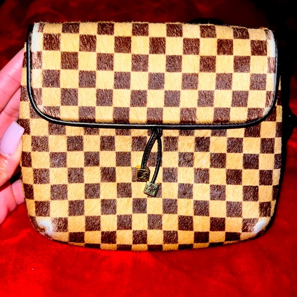 Louis Vuitton Handbags - Vintage Louis Vuitton Crossbody